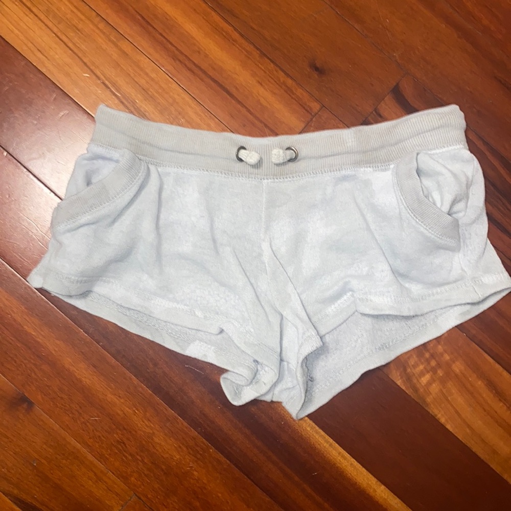 girls size m (8-10) comfy camo shorts